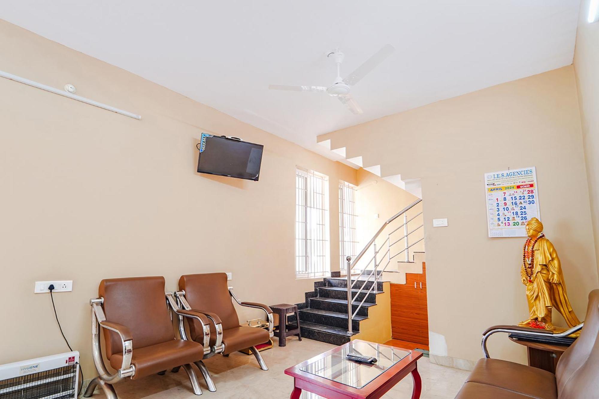 Fabexpress Uv Residency - 700M From Coimbatore International Airport Irugur Eksteriør billede