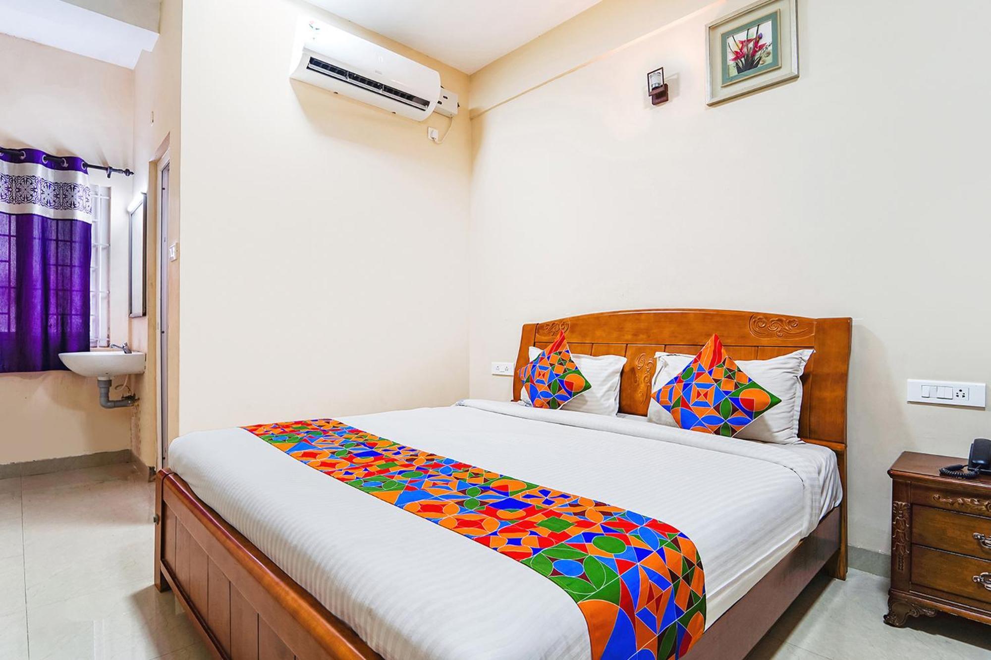 Fabexpress Uv Residency - 700M From Coimbatore International Airport Irugur Eksteriør billede